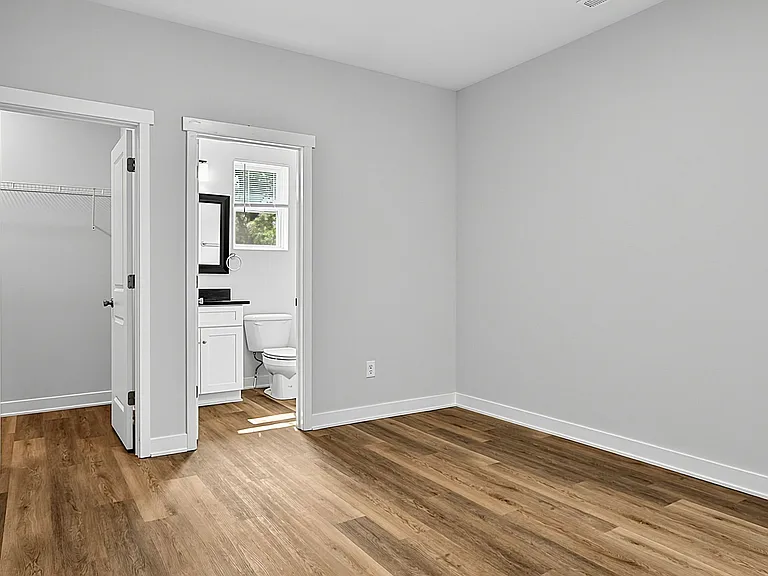 3953 Unit A (lower level)