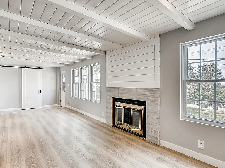 2275 W Gill Pl — Photo 15