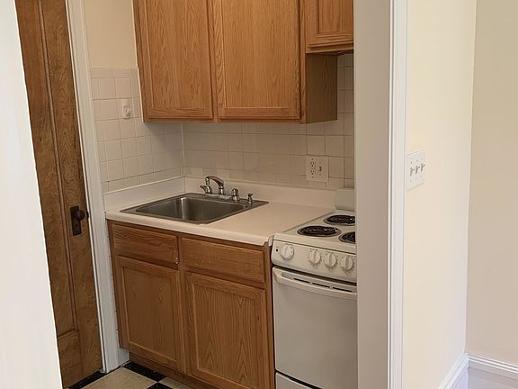4th image of 1020 W Ardmore Ave APT 2A