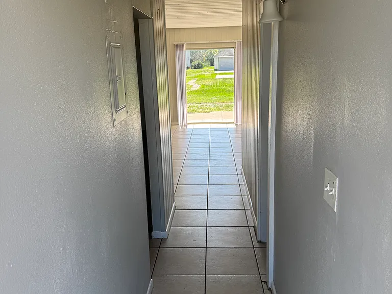 Cocoa Hilltop Apartments — Photo 12