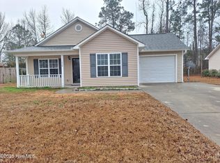 1438 Forest Hill Dr, Navassa, NC 28451