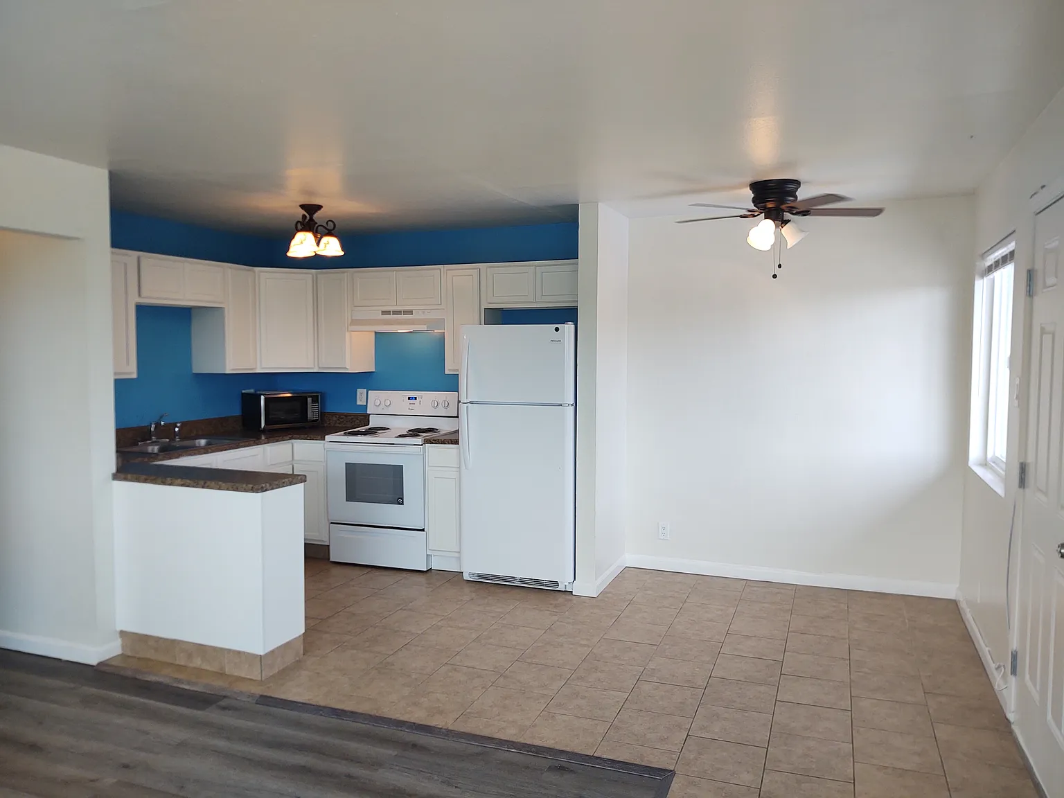 1 bed, 1.0 bath, 700 sqft, $1,150 — Photo 1