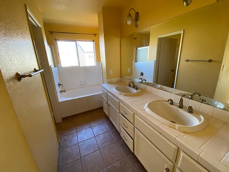 34266 Kenwood Dr — Photo 13
