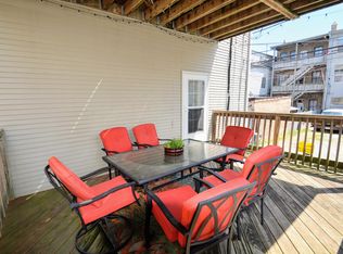 3414 N Damen Ave #2H, Chicago, IL 60618