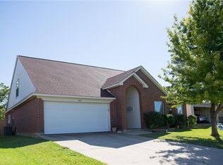 425 Candlestick Trl, Saginaw, TX 76179