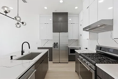2015 California Dr #103 Photo 1