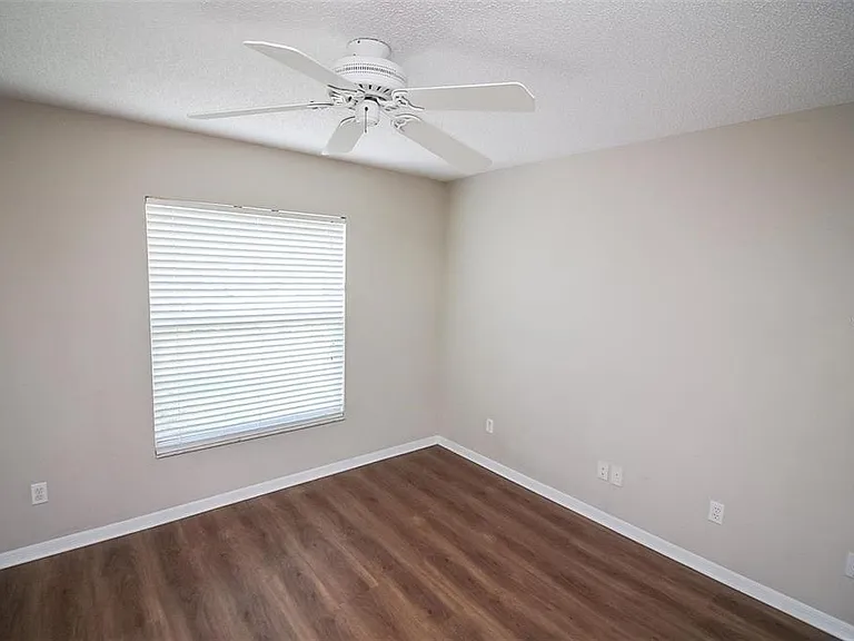 17765 Oak Bridge St — Photo 21