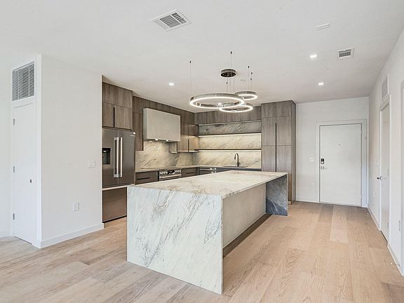 2nd image of 3600 S Lamar Blvd APT 202
