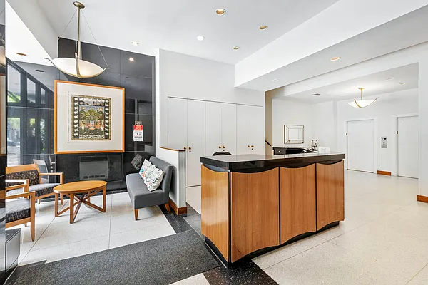 Sold by William Raveis Real Estate | media 31