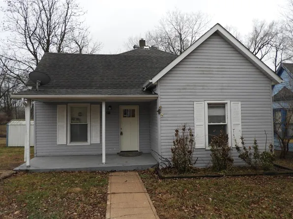 217 W Elvins Blvd, Park Hills, MO 63601