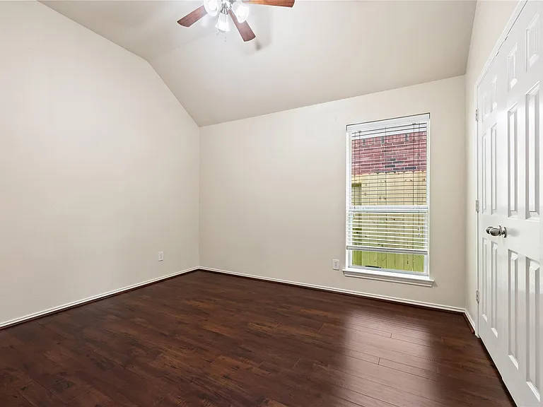 2822 Lakecrest Forest Dr — Photo 13