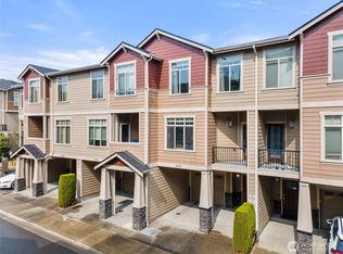 4000 NE 3rd Pl, Renton, WA 98056