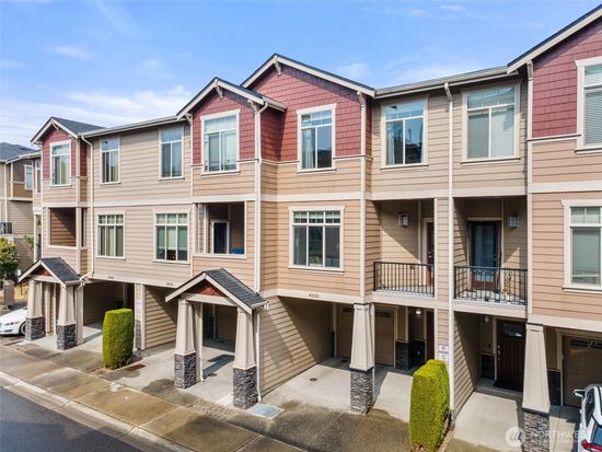 4000 NE 3rd Place, Renton, WA 98056