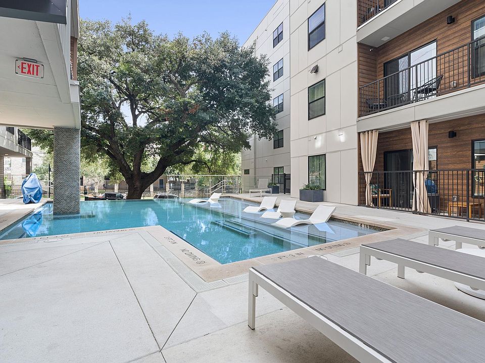 1st image of 2500 Longview St #116