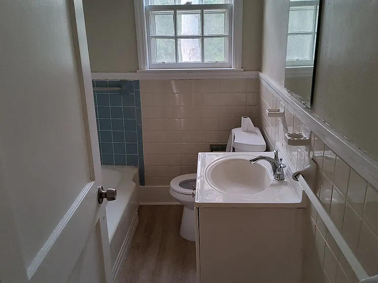 2717 King St — Photo 8