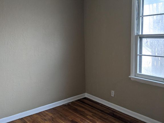 5th image of 2104 NW 43rd St