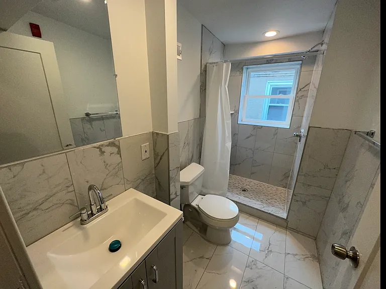 1635 W Girard Ave #3R — Photo 11