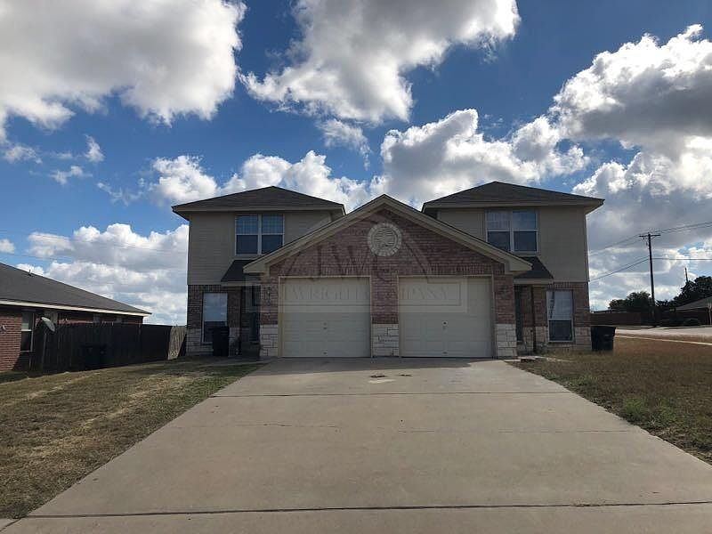 1st image of 2814 Windmill Ct Unit A