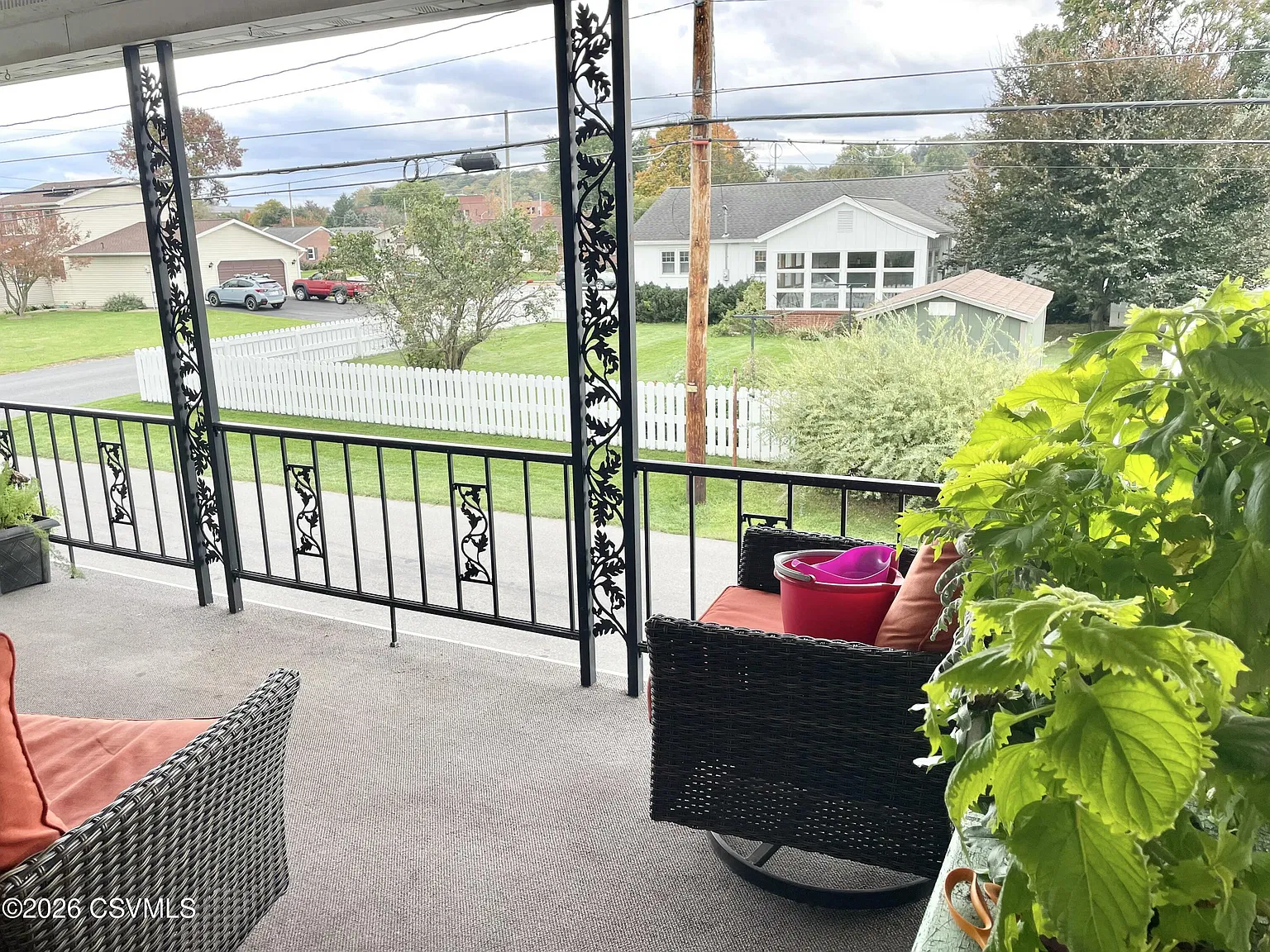 2 bed, 800 sqft, $1,200 — Photo 2