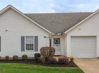 424 Harbor Ridge Ln, Fairport Harbor, OH 44077
