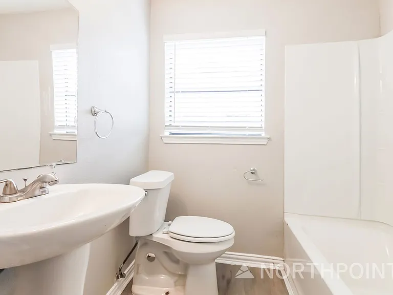 9946 Bowman Blvd — Photo 14