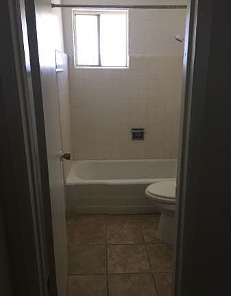 5th image of 921 W Cheryl Dr APT 8
