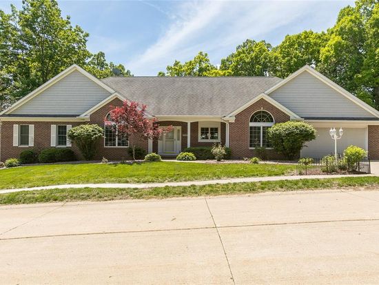 2925 Cedar Ridge Dr Ne Cedar Rapids Ia 52402 Zillow