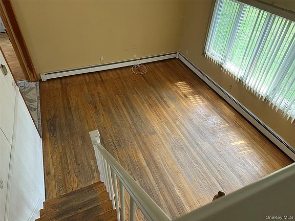 4th image of 67 Cleremont Avenue
