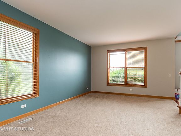 3rd image of 11457 S Cindy Ct