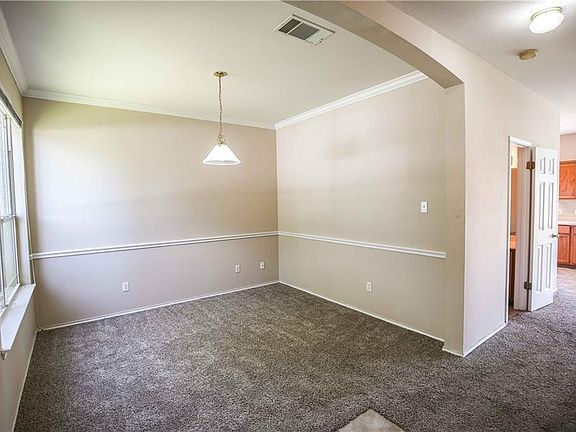 5th image of 3349 Pioneer Crossing Dr