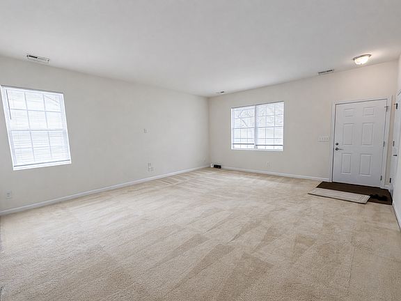 4th image of 4064 Broadview Ln