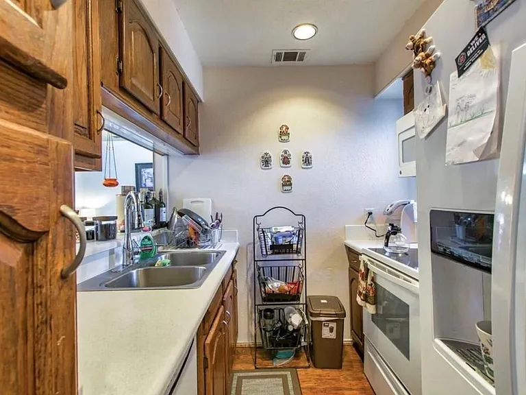 5100 Verde Valley Ln #117 — Photo 15