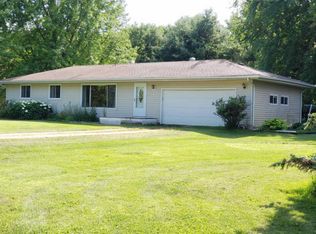 22855 Bluegrass Rd, Albert Lea, MN 56007