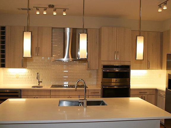 3rd image of 3600 S Lamar Blvd APT 105