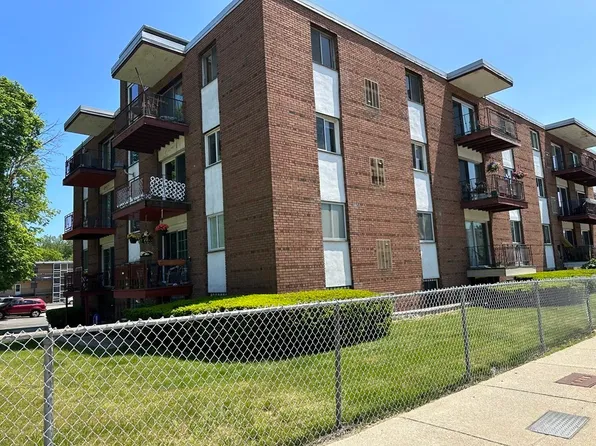 790 Hyde Park Ave APT 34, Boston, MA 02136