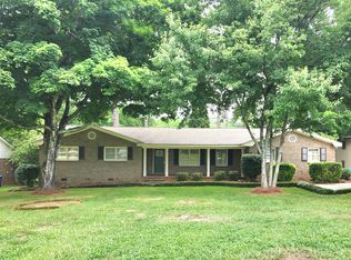 1482 Wesley Dr, Griffin, GA 30224