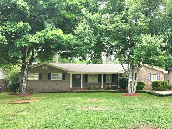 1482 Wesley Dr, Griffin, GA 30224
