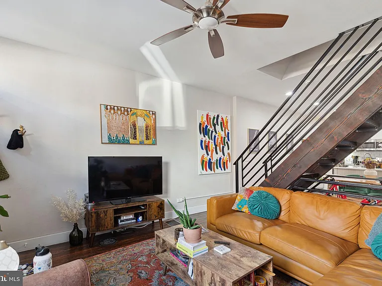 1731 Blair St — Photo 3