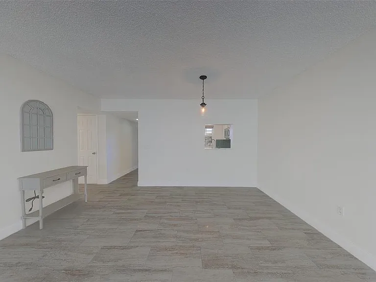 10215 Regal Dr #4 — Photo 15