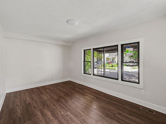 4th image of 651 McReynolds Ave NW