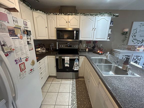 5th image of 235 Pleasant View Dr