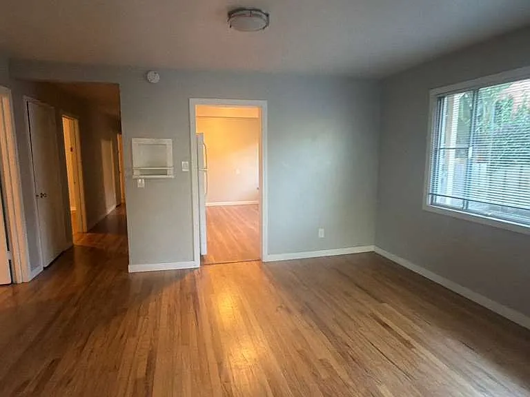 2116 California St #A — Photo 5