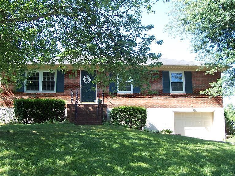 2nd image of 4139 Winnipeg Ct