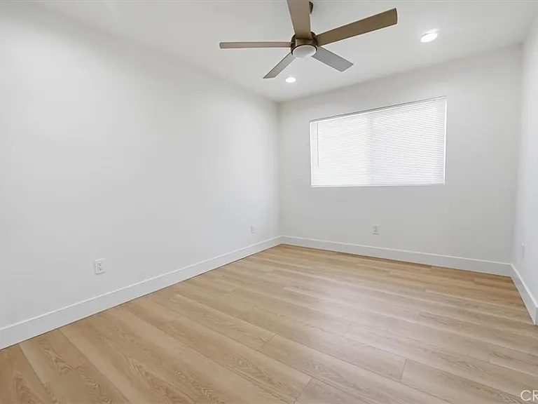 307 N Tustin Ave #D — Photo 13
