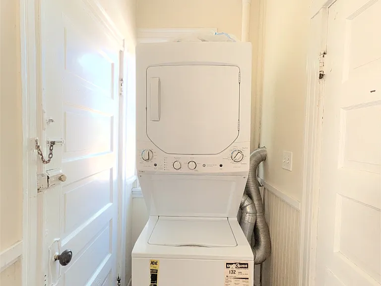 10 Athol St #2 — Photo 10
