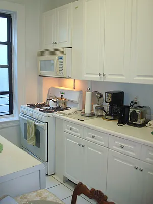 Rented by Metropolitan Equities | media 10