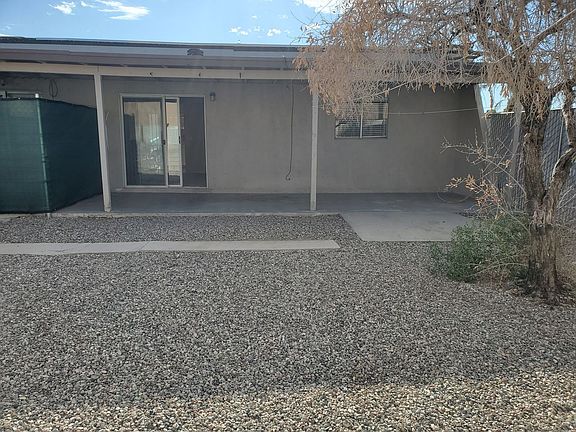 4th image of 2065 Mesquite Ave Unit 1