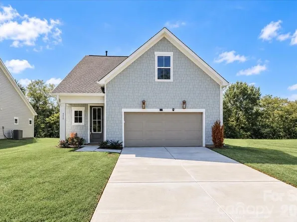 111 Honeycomb Ct, Statesville, NC 28625