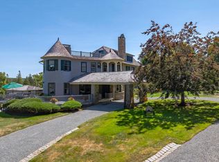 319 Grindstone Ave, Winter Harbor, ME 04693
