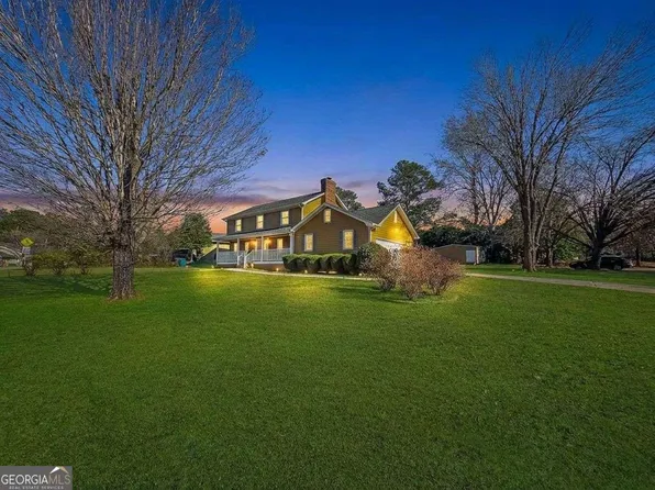 3944 Thornhill Dr SW, Lilburn, GA 30047